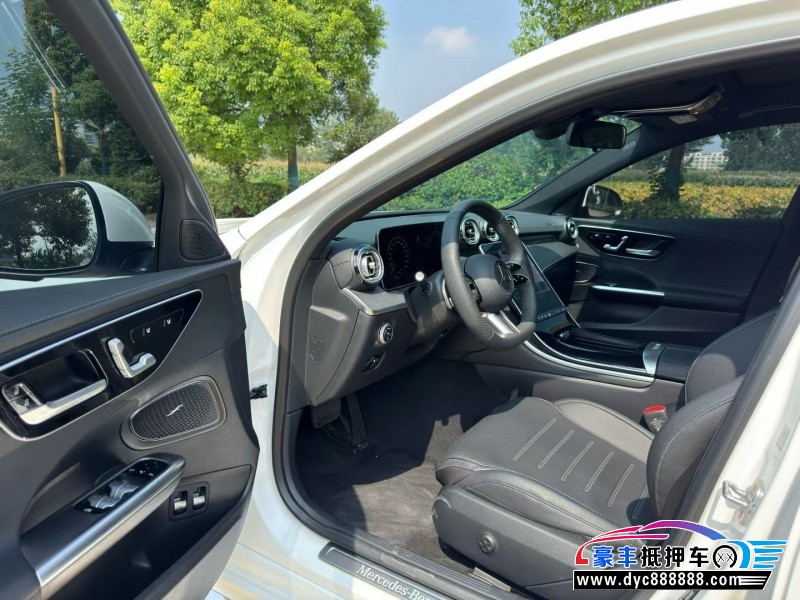 24年奔驰C轿车抵押车出售