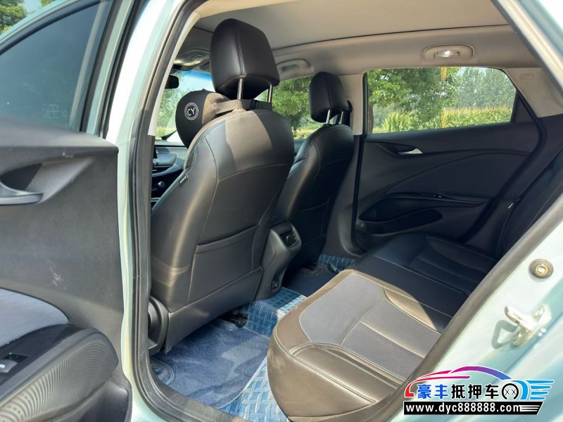 22年别克微蓝轿车抵押车出售