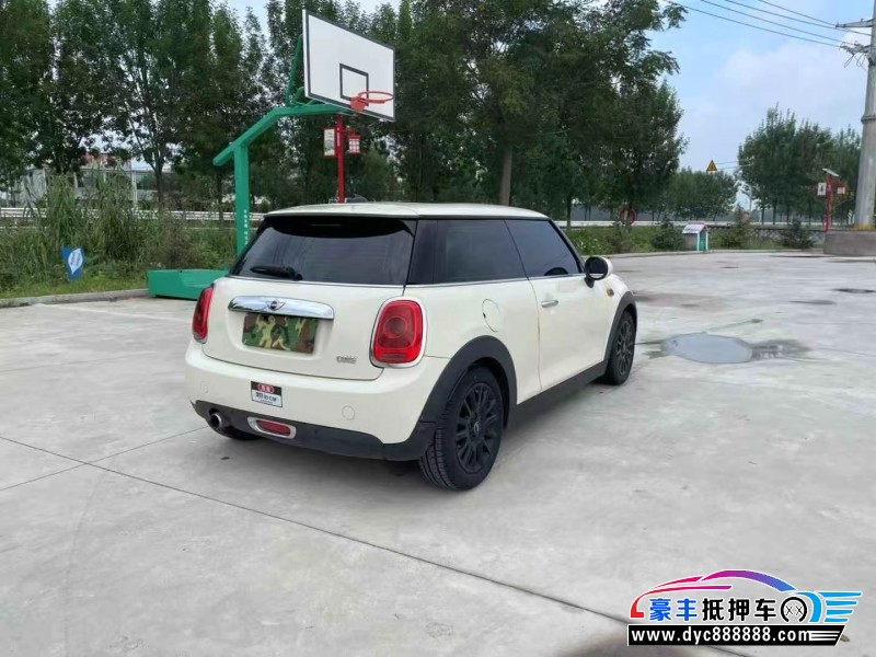 15年宝马MINI轿车抵押车出售