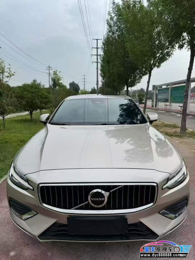 24年沃尔沃S60轿车抵押车出售