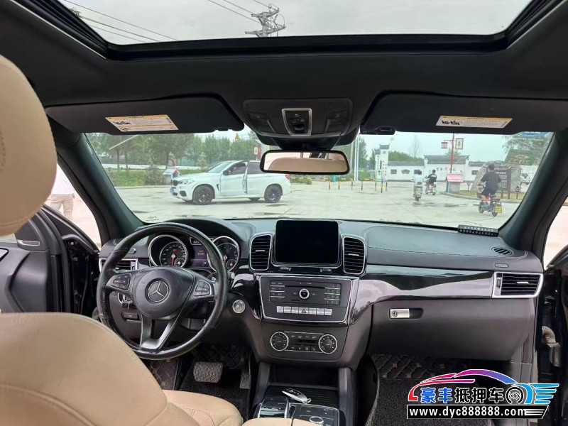 17年奔驰GLS轿车抵押车出售