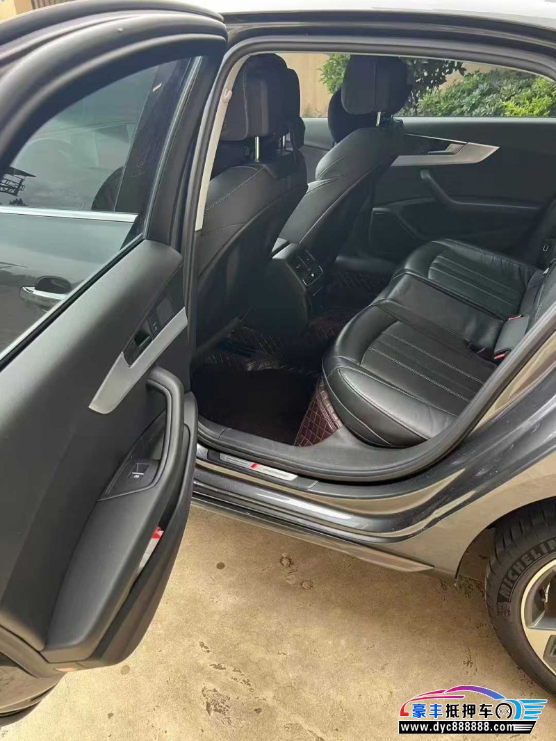 22年奥迪A4L轿车抵押车出售