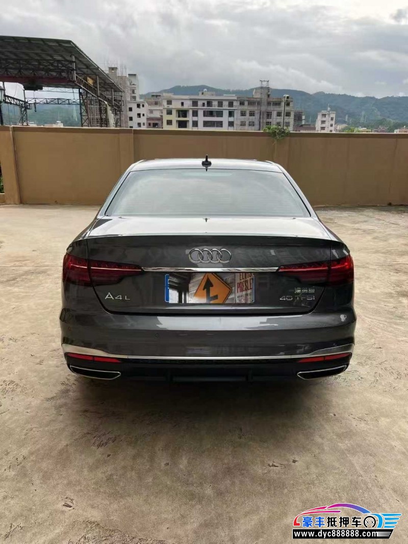 22年奥迪A4L轿车抵押车出售