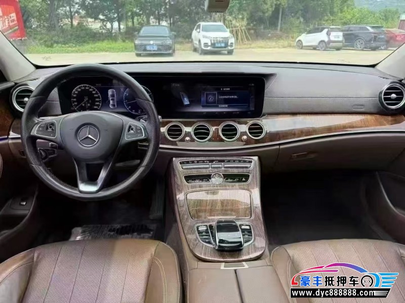 18年奔驰E轿车抵押车出售