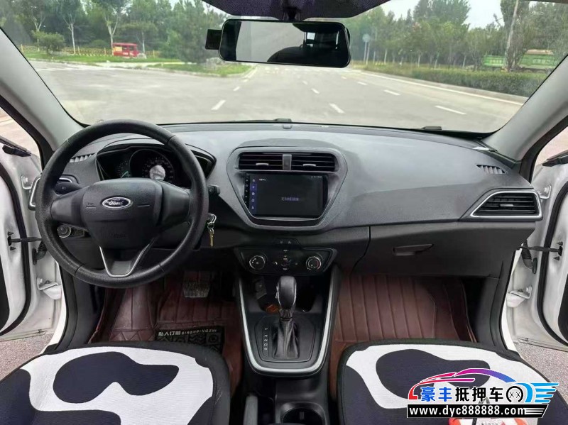 21年福特福睿斯轿车抵押车出售