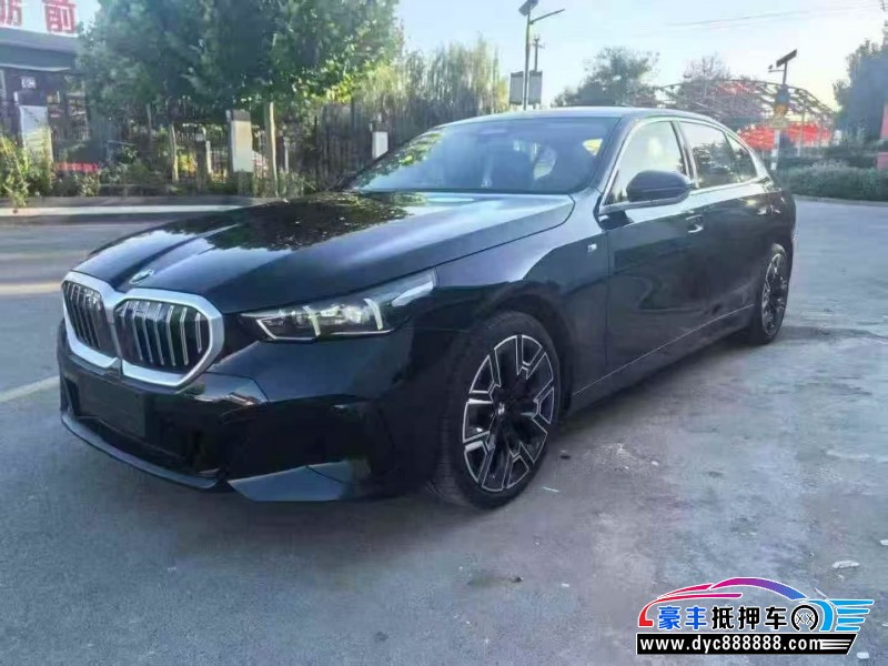 25年宝马5系轿车抵押车出售