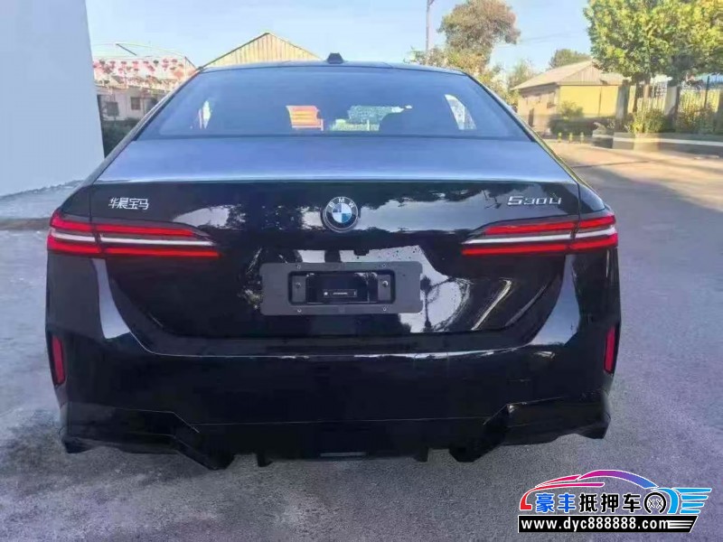 25年宝马5系轿车抵押车出售