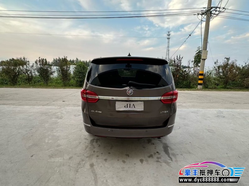 16年别克GL8轿车抵押车出售