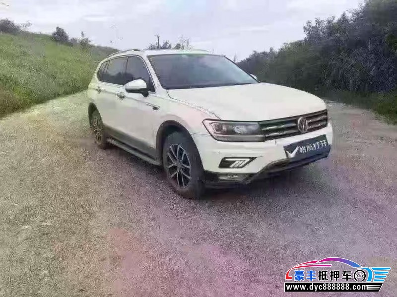 18年大众途观轿车抵押车出售