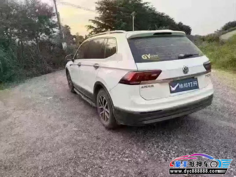 18年大众途观轿车抵押车出售