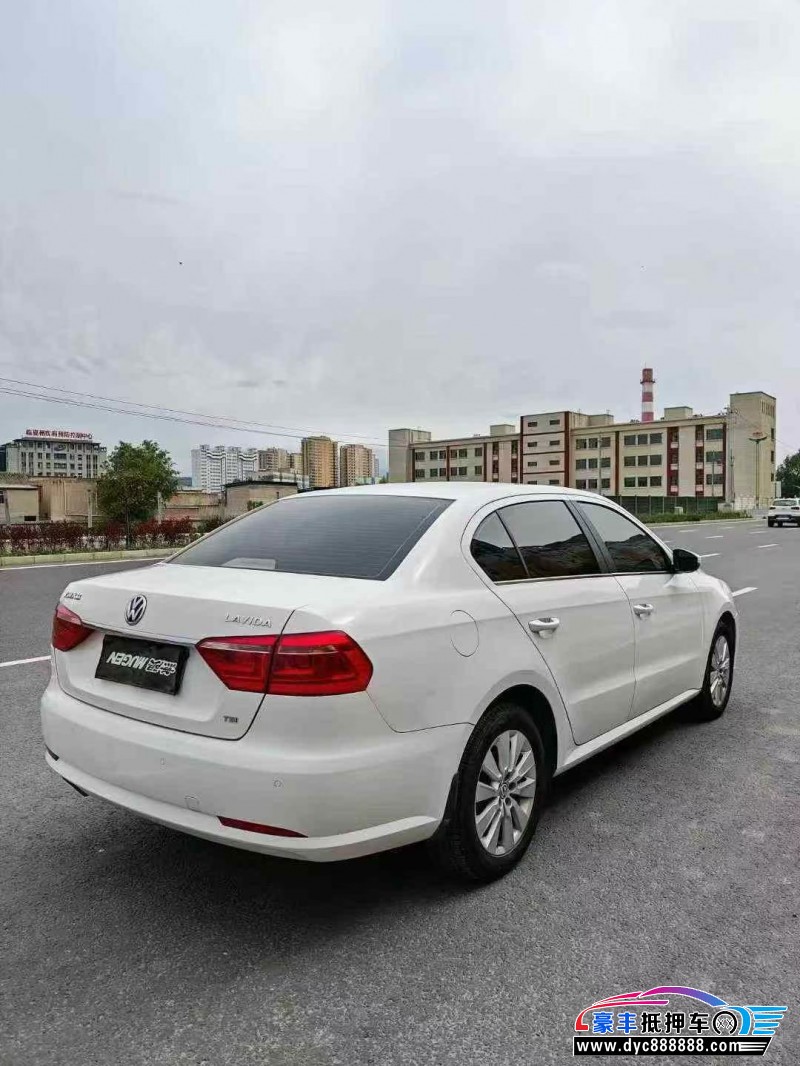 13年大众朗逸轿车抵押车出售