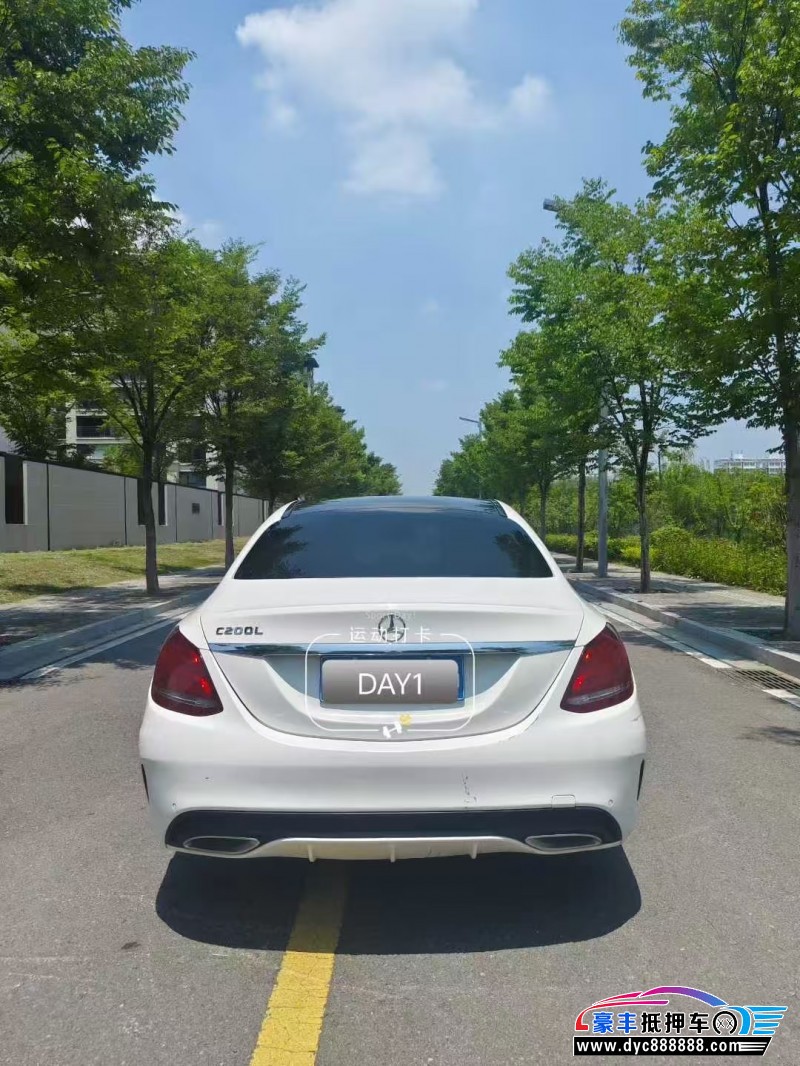 17年奔驰C轿车抵押车出售