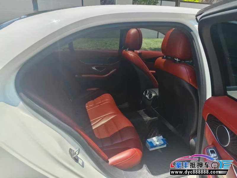 17年奔驰C轿车抵押车出售