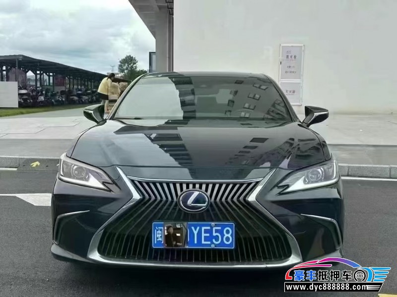 19年雷克萨斯ES轿车抵押车出售