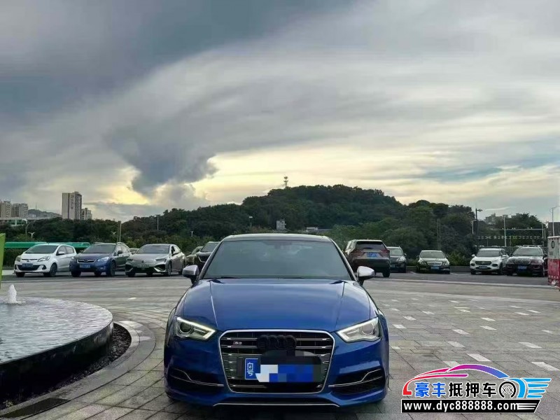 15年奥迪S3轿车抵押车出售