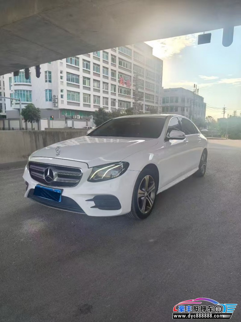16年奔驰E轿车抵押车出售