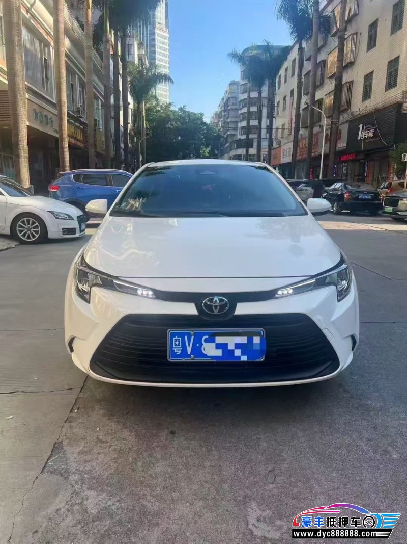 25年丰田雷凌轿车抵押车出售