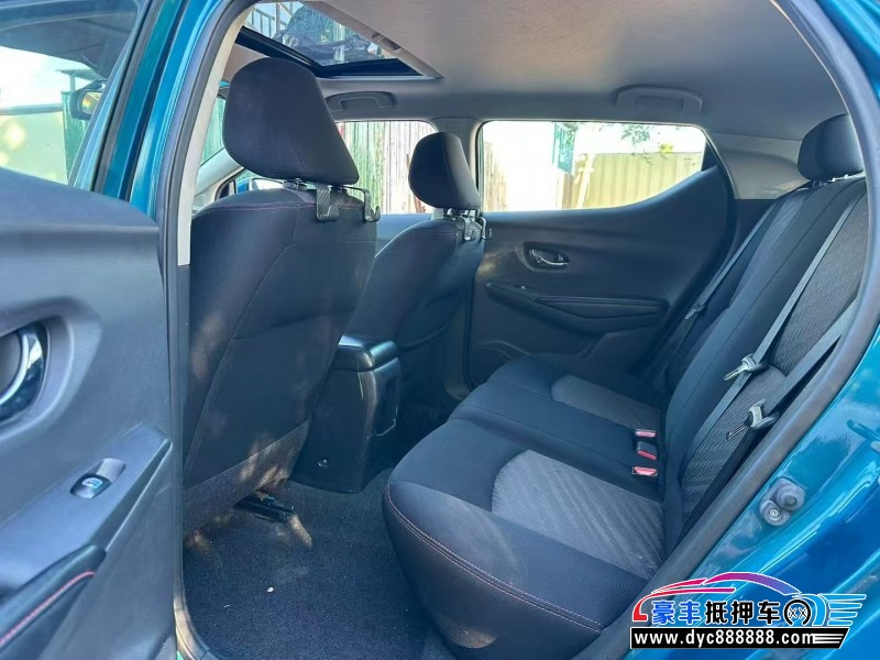 16年日产蓝鸟轿车抵押车出售