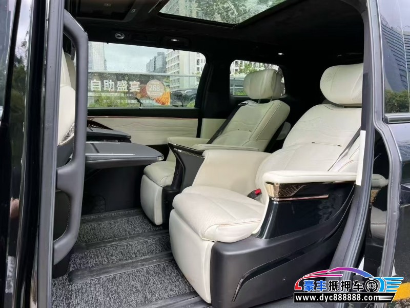 23年传祺M8轿车抵押车出售