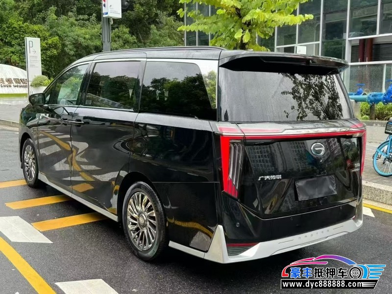 23年传祺M8轿车抵押车出售