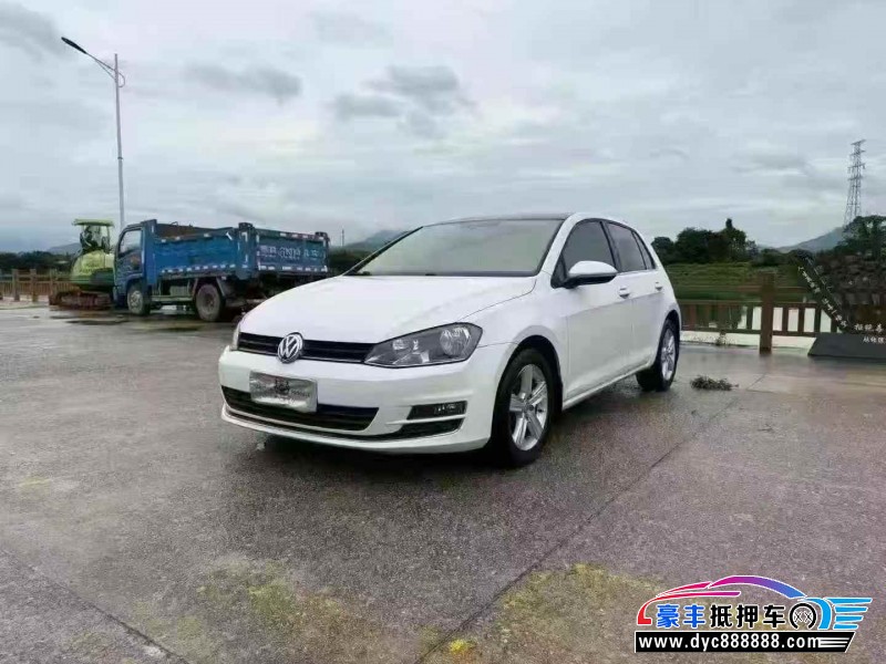 15年大众高尔夫轿车抵押车出售