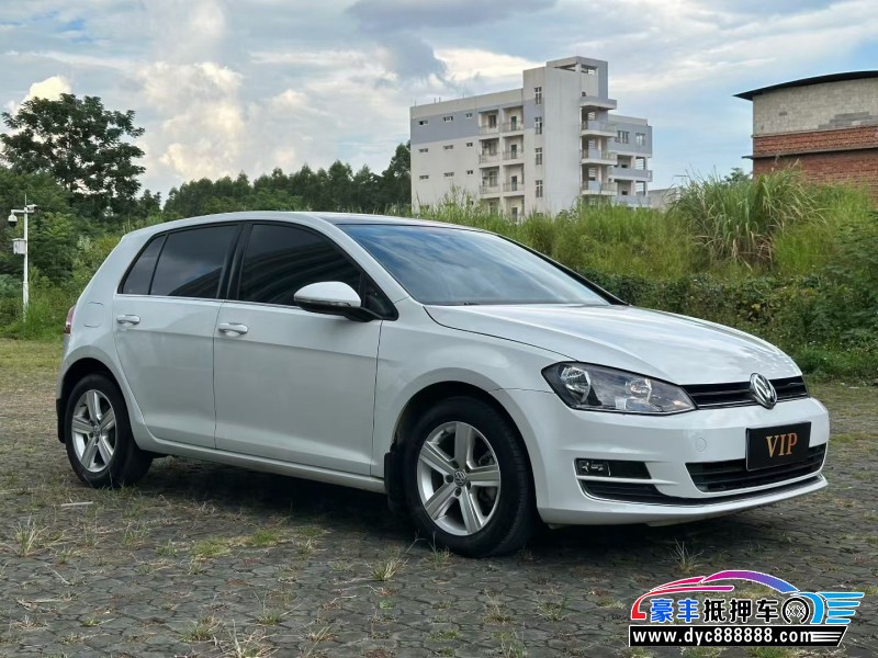 16年大众高尔夫轿车抵押车出售