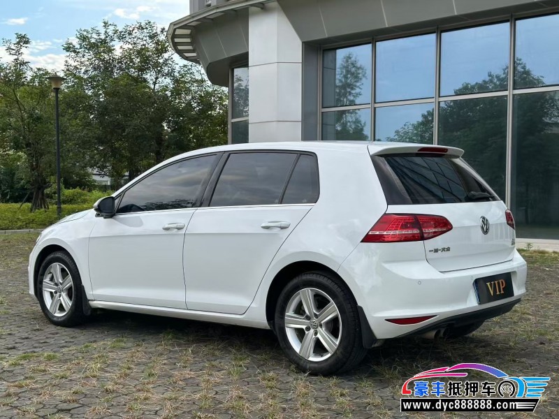 16年大众高尔夫轿车抵押车出售