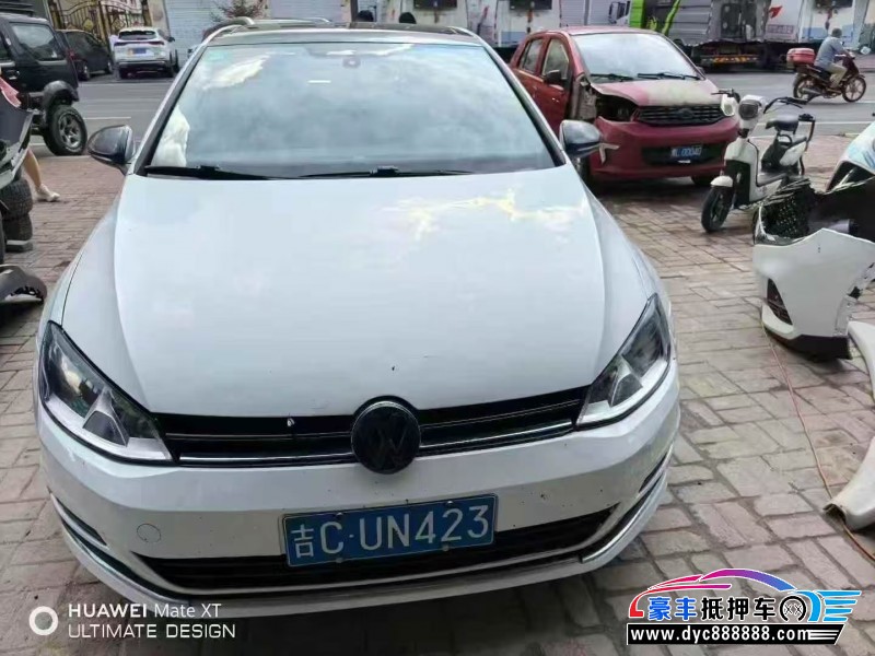16年大众高尔夫轿车抵押车出售