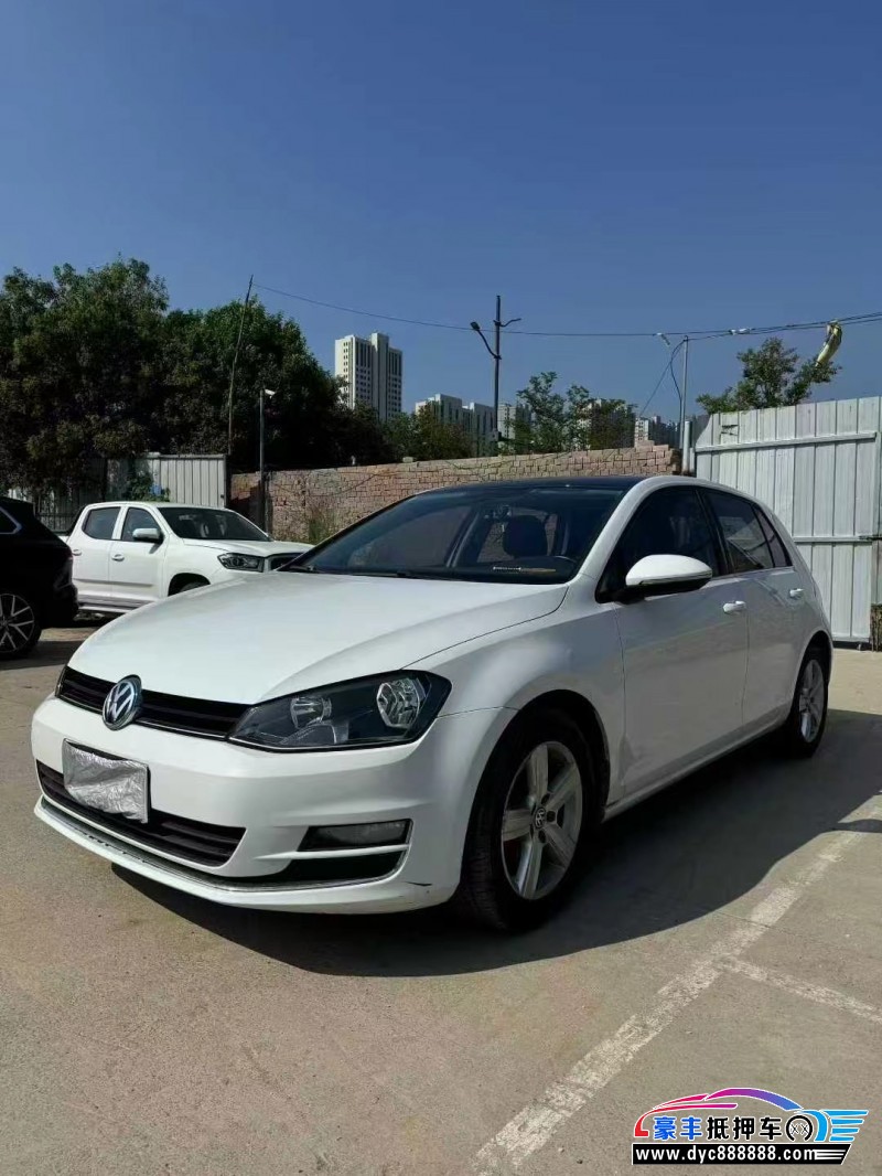 16年大众高尔夫轿车抵押车出售