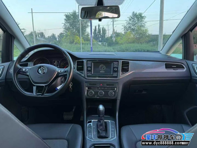 18年大众高尔夫轿车抵押车出售