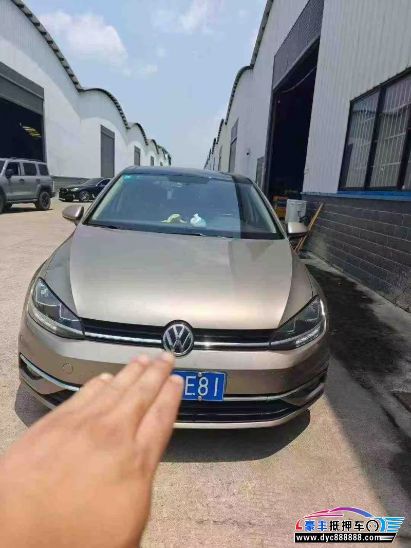 18年大众高尔夫轿车抵押车出售