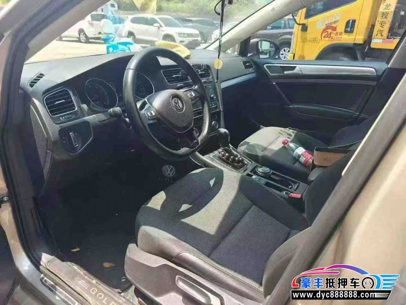 18年大众高尔夫轿车抵押车出售