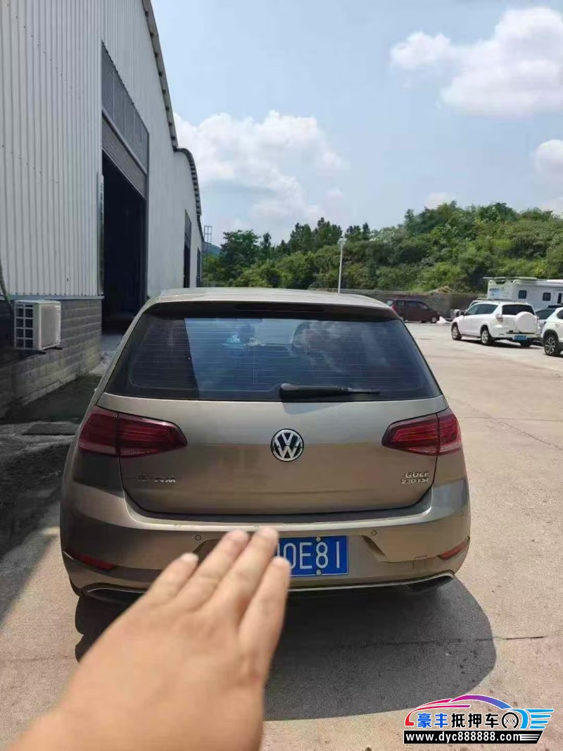 18年大众高尔夫轿车抵押车出售