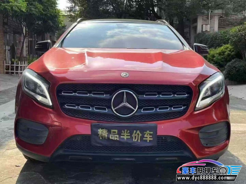 18年奔驰GLA轿车抵押车出售