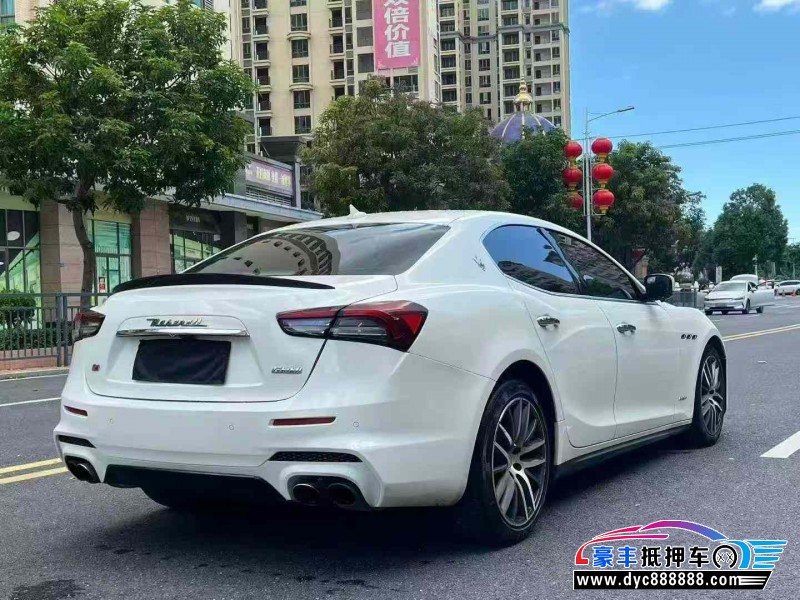 14年玛莎拉蒂Ghibli轿车抵押车出售