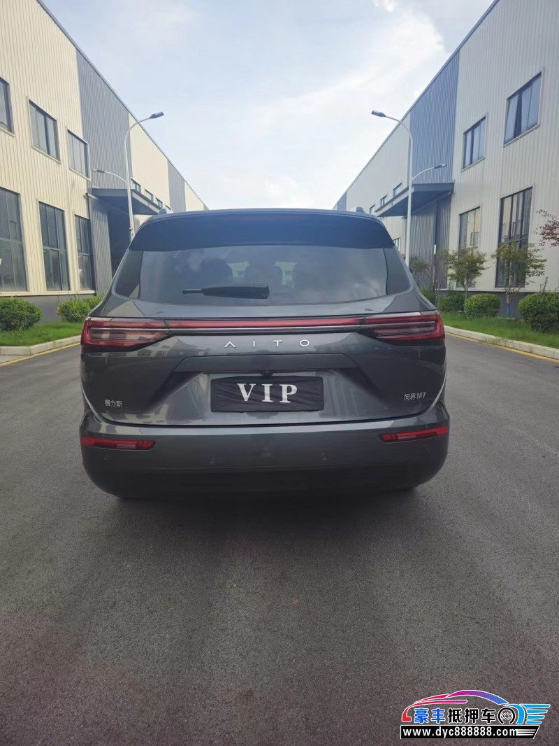 24年华为问界轿车抵押车出售