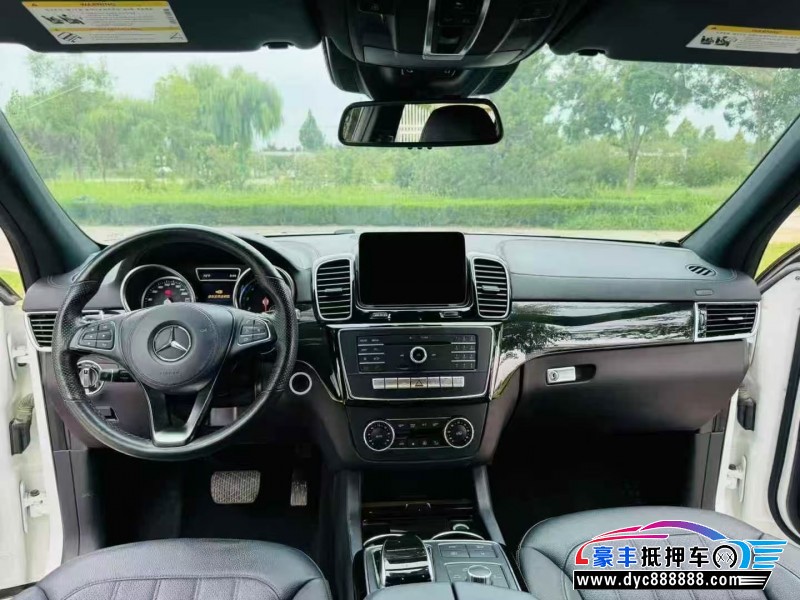 19年奔驰GLS轿车抵押车出售