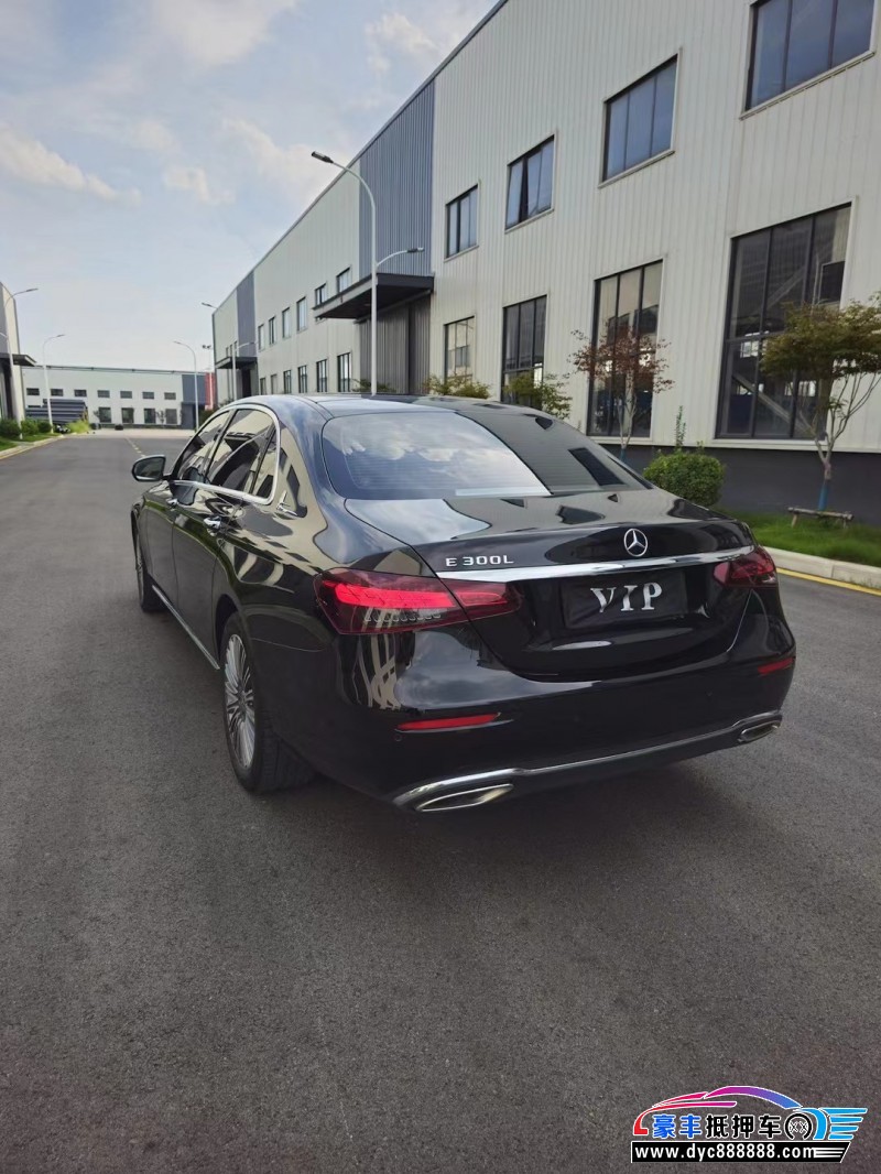 22年奔驰E轿车抵押车出售