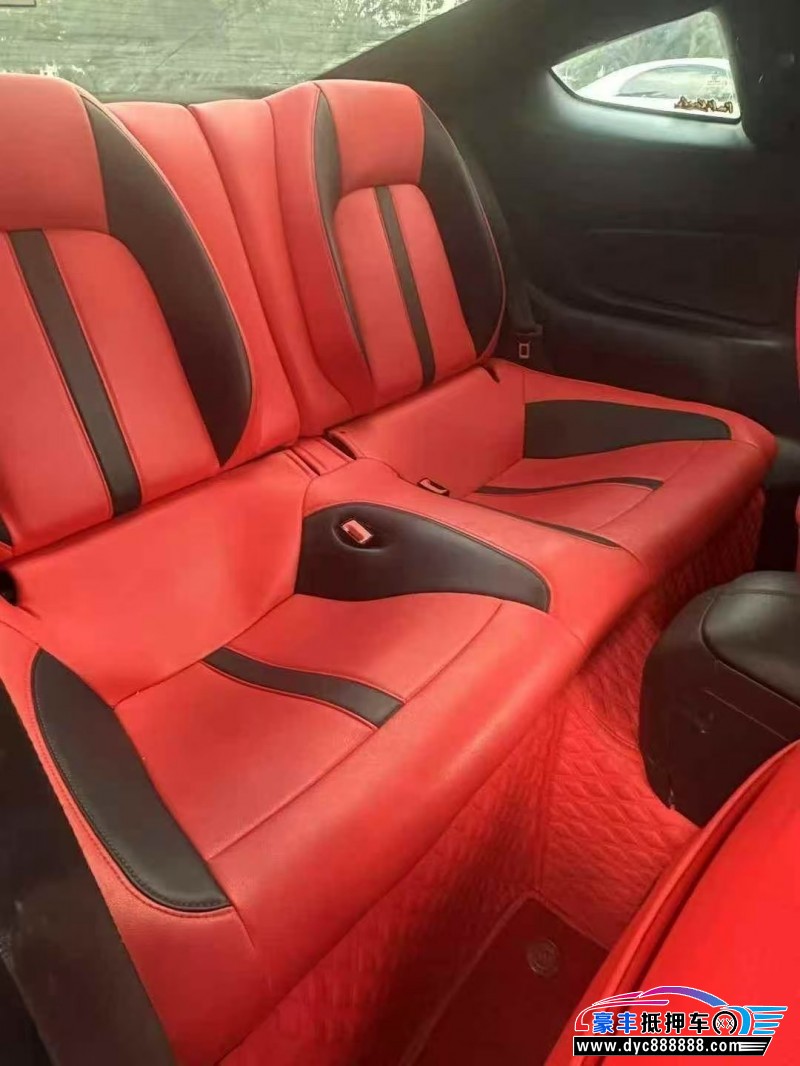 19年福特野马轿车抵押车出售