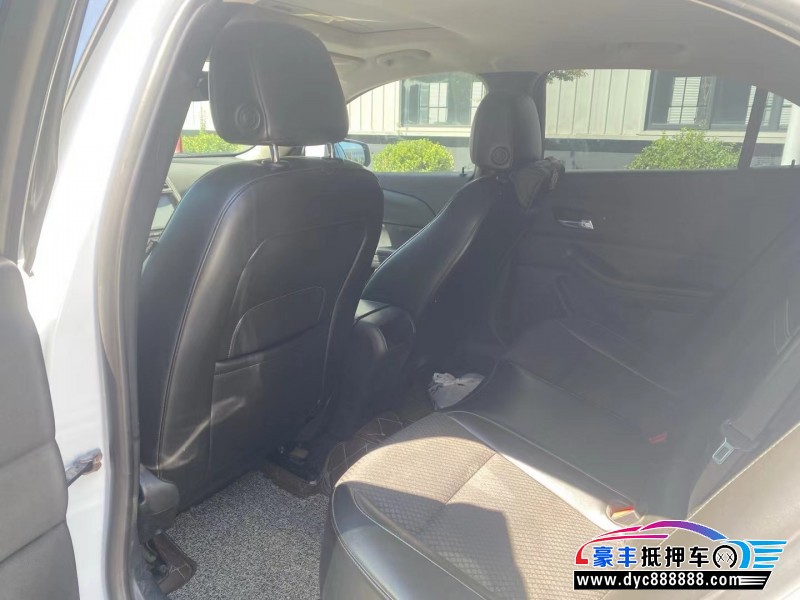 14年雪佛兰迈锐宝轿车抵押车出售