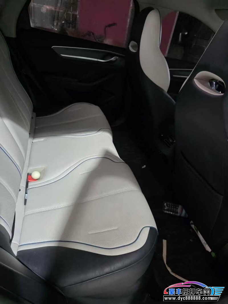 24年比亚迪驱逐舰轿车抵押车出售