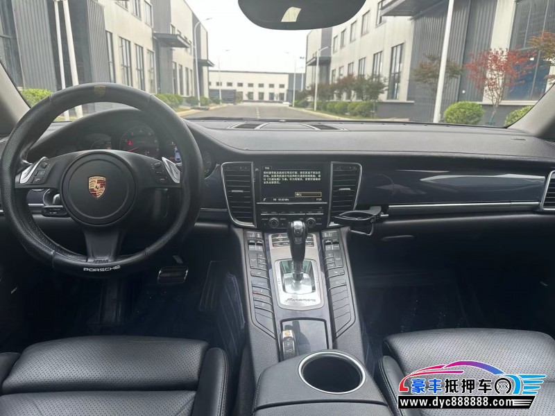 15年保时捷帕纳梅拉轿车抵押车出售