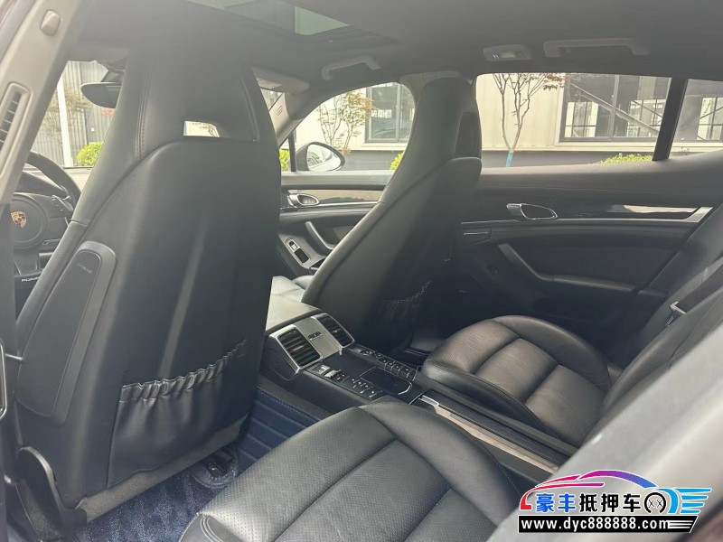 15年保时捷帕纳梅拉轿车抵押车出售