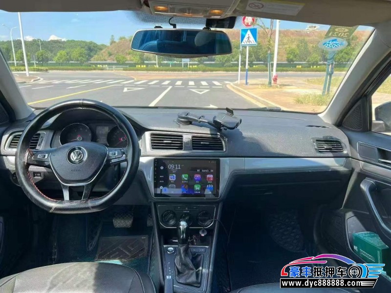 17年大众朗逸轿车抵押车出售