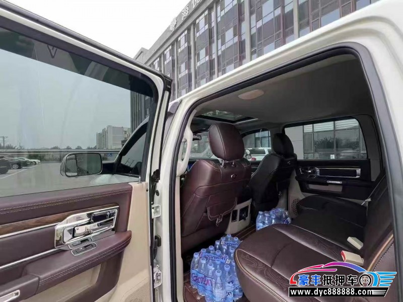 17年道奇公羊皮卡抵押车出售