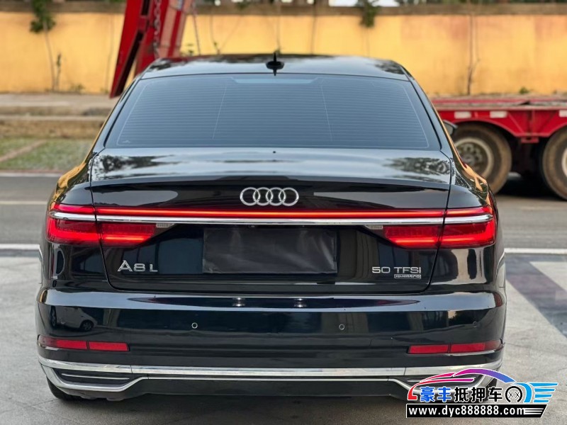 20年奥迪A8L轿车抵押车出售