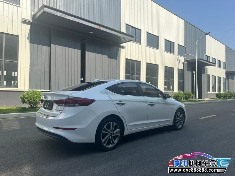 17年现代领动轿车抵押车出售