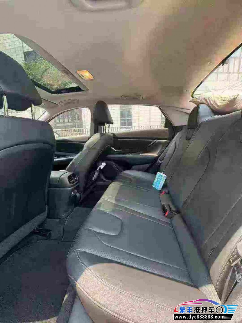 23年现代伊兰特轿车抵押车出售