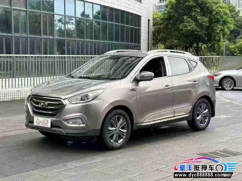 15年现代ix35轿车抵押车出售