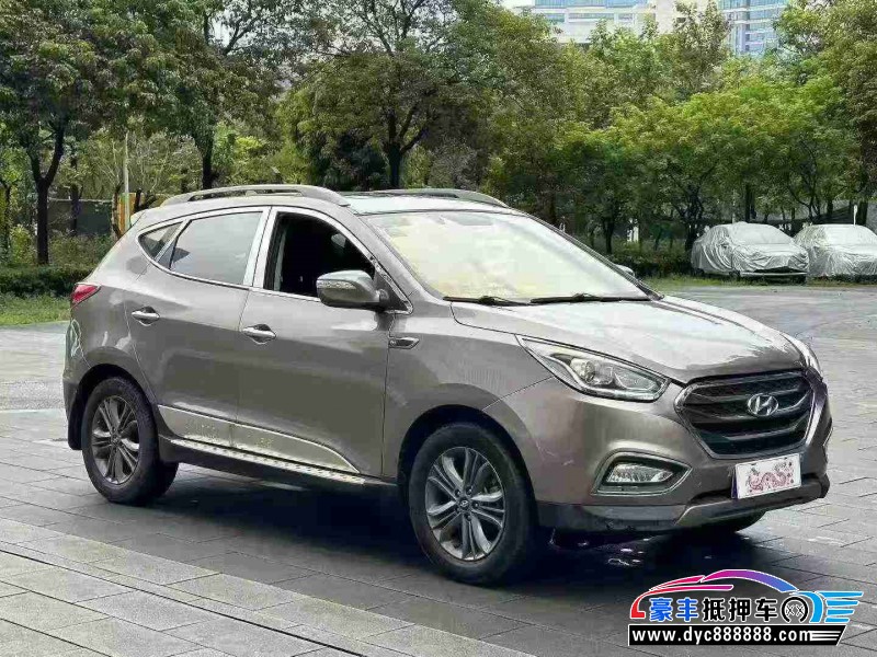 15年现代ix35轿车抵押车出售